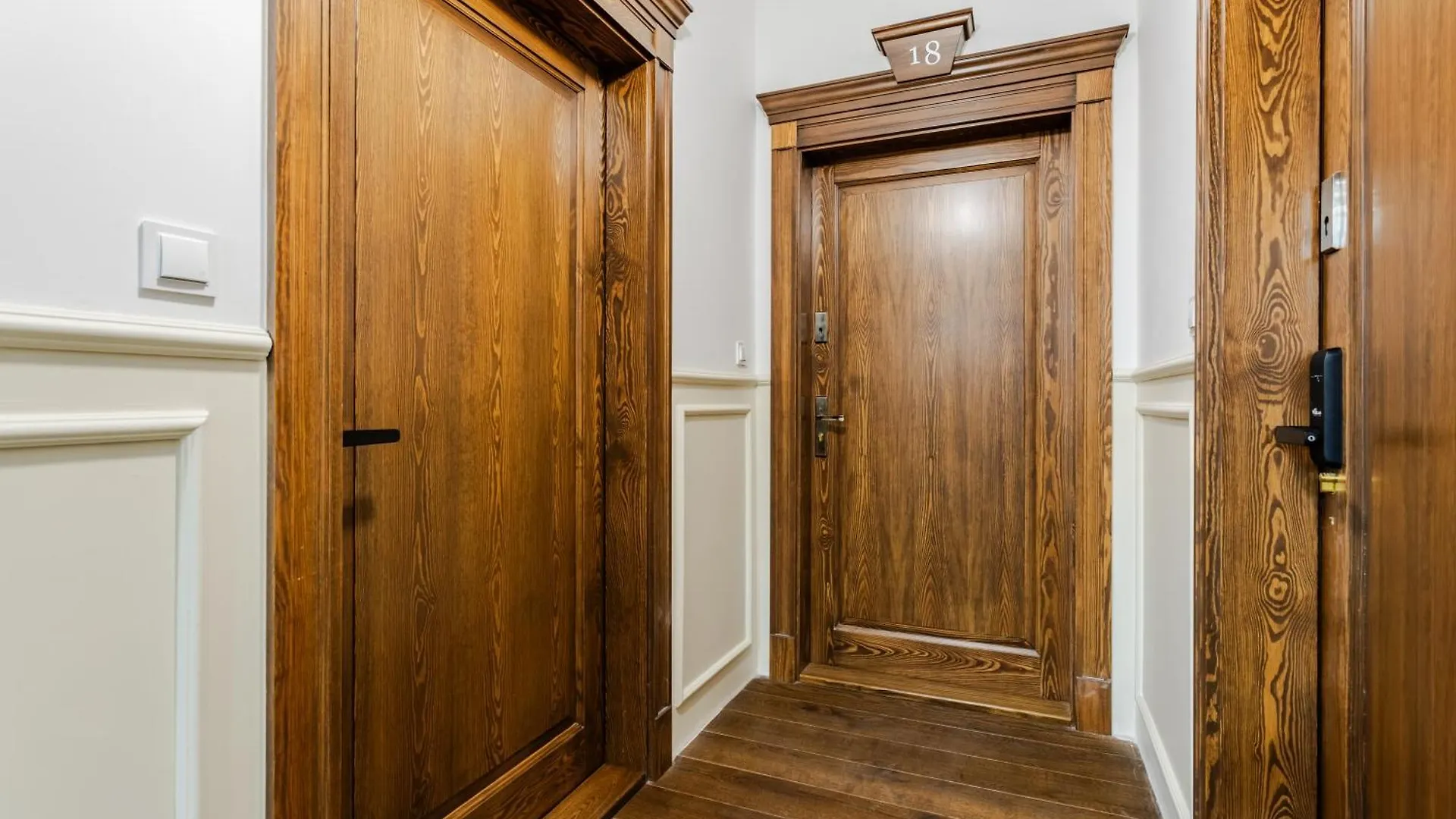 Very Berry - Piekary 13B - Apartmenty Stare Miasto, Self Check In 24H! بوزنان بولندا
