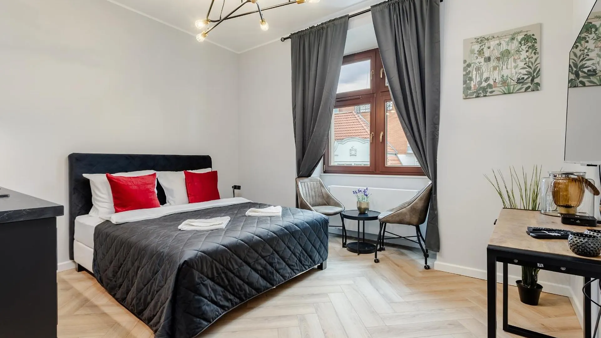 Very Berry - Piekary 13B - Apartmenty Stare Miasto, Self Check In 24H! بوزنان