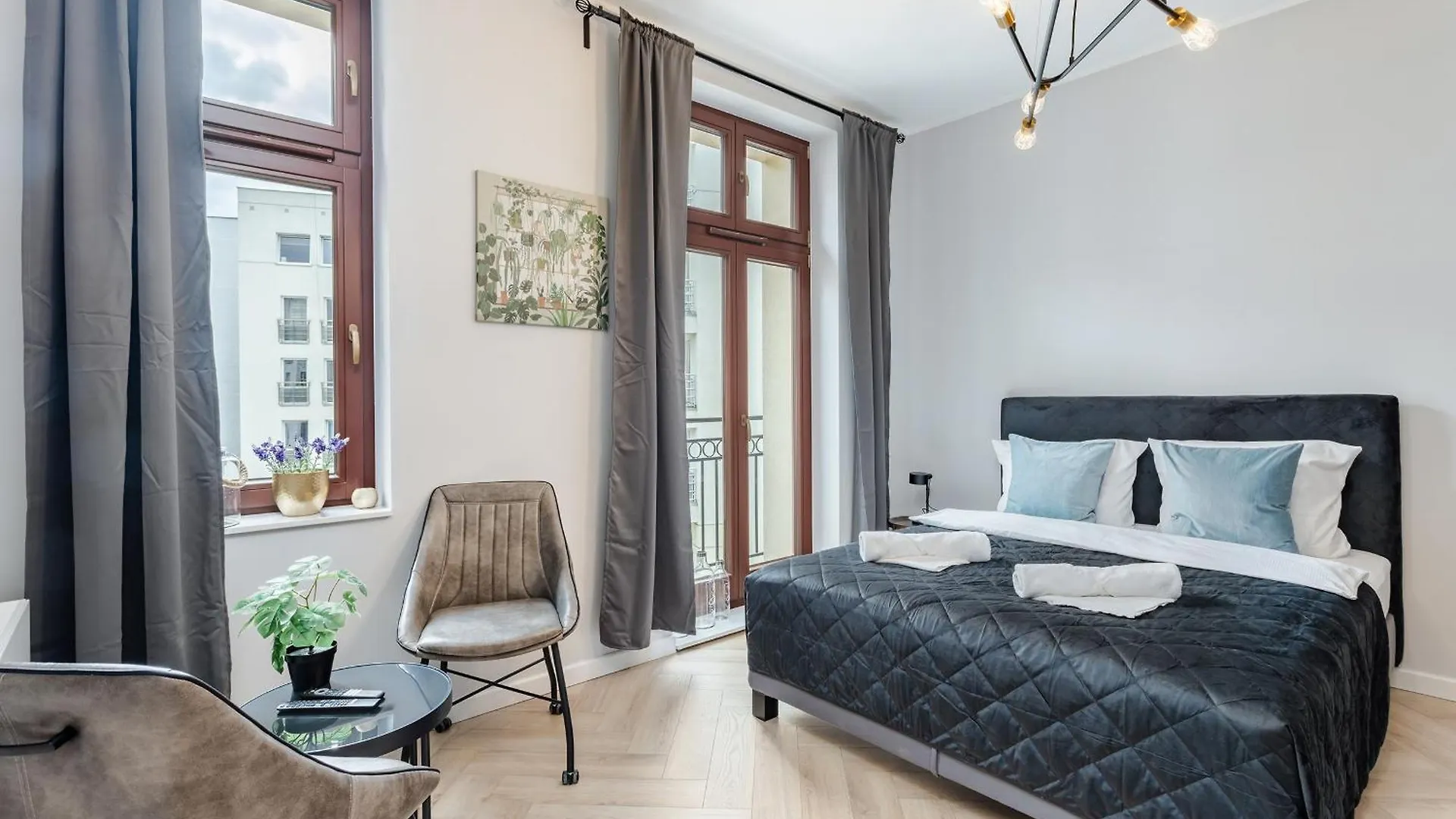 Very Berry - Piekary 13B - Apartmenty Stare Miasto, Self Check In 24H! بوزنان 0*,